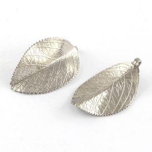 BeadsBalzar Beads & Crafts 304 Stainless Steel Leaf Pendants, Stainless Steel Color (SL4715)