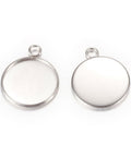 304 Stainless Steel Pendant Cabochon Settings, Flat Round, 26MM 304 Stainless Steel Pendant Cabochon Settings, Flat Round, Stainless Steel Color Size: about 26.5mm long, 22mm wide, 2mm thick, hole: 3mm; tray: 20mm.