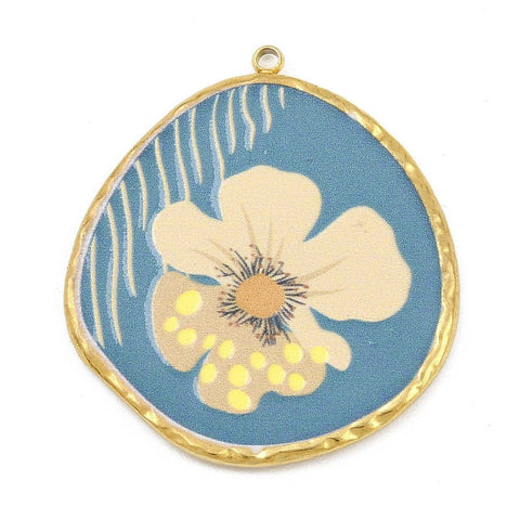Cadet Blue Flower Pendant 18K Gold PVD – Stainless Steel Round Charm 32.5mm Cadet Blue Flower Pendant 18K Gold PVD – Stainless Steel Round Charm 32.5mm