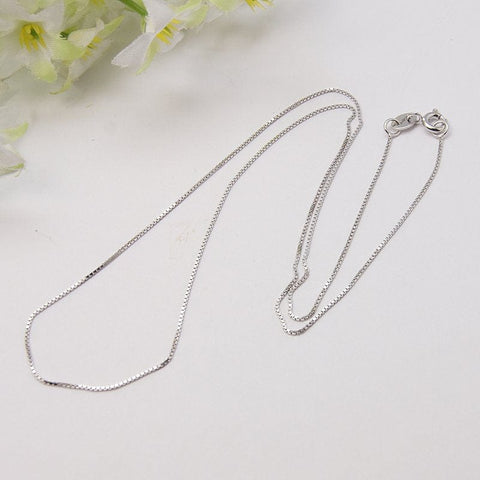 925 Sterling Silver Necklace Platinum Size: about 0.5mm wide 925 Sterling Silver Necklace Platinum Size: about 0.5mm wide