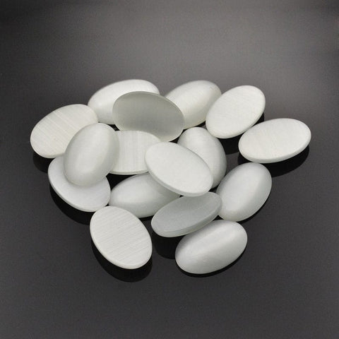 (CE6545A) Oval Cat Eye Cabochons, Gainsboro Size: about 30mm wdie, 40mm long (2 PCS) (CE6545A) Oval Cat Eye Cabochons, Gainsboro Size: about 30mm wdie, 40mm long (2 PCS)