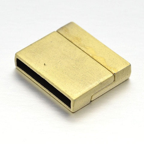 (CL5809) Alloy Rectangle Magnetic Clasps, Antique Bronze Size: about 21mm wide, 24mm long, Nickel Free & Lead Free Unfading Alloy Rectangle Magnetic Clasps, Antique Bronze Size: about 21mm wide, 24mm long, 5.5mm thick, hole: 3x21mm.