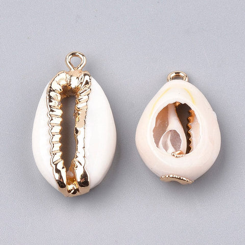 Electroplate Freshwater Shell Pendants, with Iron Findings, Golden, FloralWhite 23~28mm long Electroplate Freshwater Shell Pendants, with Iron Findings, Golden, FloralWhite Size: about 23~28mm long, 15mm wide, 6~8mm thick, hole: 1.6mm.