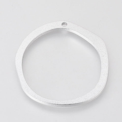Environmental Aluminium Pendants, Ring, Silver 53mm long Environmental Aluminium Pendants, Laser Cut Pendants, Ring, Silver Size: about 53mm long, 48.5mm wide, 2~2.5mm thick, hole: 3mm.