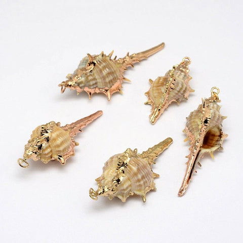 Golden Electroplated Conch Shell Pendants Golden Electroplated Conch Shell Pendants, Size: about 13~28mm wide, 18~63mm long, 12~23mm thick, hole: 2mm.