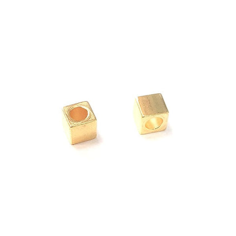 24KT.GD.PL. (GQ6591A) (GQ6591A) Square brass 6mm cube H3.8mm (8 PCS) (GQ6591A) Square brass 6mm cube H3.8mm (8 PCS)