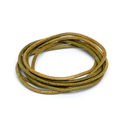 Leather cord rounded cowhide 2mm Olive (1 MTR) Leather cord rounded cowhide 2mm Olive (1 MTR)