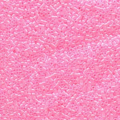 Miyuki Delicas 11/0 Lined Crystal Lt. Pink (5g) DB0244 Miyuki Delicas 11/0 Lined Crystal Lt. Pink
