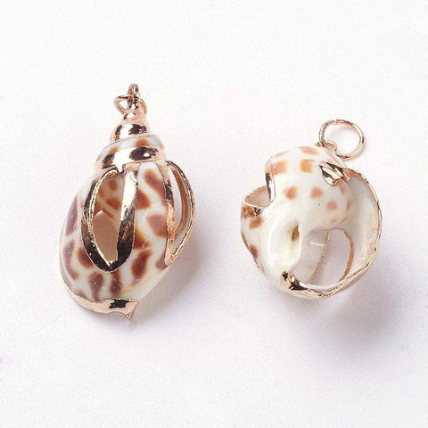 (SH5594) Electroplate Spiral Shell Pendants, with Iron Findings, Conch, Golden, 29.5~38mm long, Electroplate Spiral Shell Pendants, with Iron Findings, Conch, Golden, Size: about 15.5~23mm wide, 29.5~38mm long, 12~19mm thick, hole: 2mm.