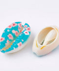 (SH5609D) Printed Cowrie Shell Beads, No Hole-Undrilled, Colorful 20~25mm long Printed Cowrie Shell Beads, No Hole/Undrilled, Colorful Size: about 20~25mm long, 14~16mm wide, 5~7mm thick.