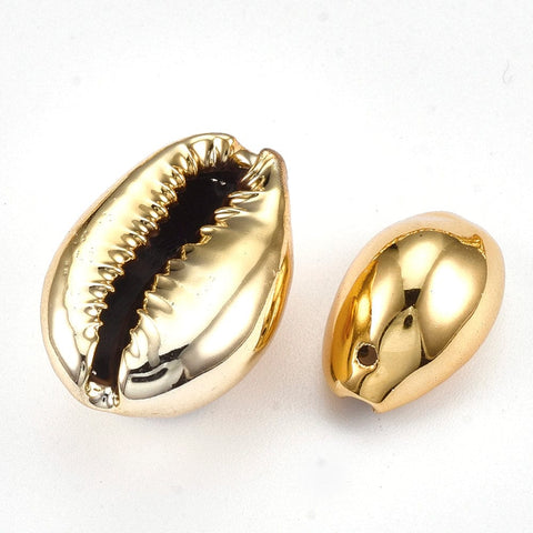 (SH5759A) Cowrie Shell Pendants, with UV Plated, Gold Size: about 15~20mm long Cowrie Shell Pendants, with UV Plated, Gold Size: about 15~20mm long, 9~14mm wide, 7~10mm wide, hole: 1mm.