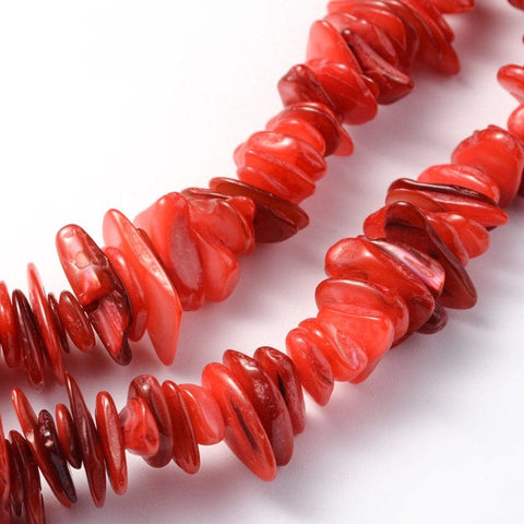 RED (SH6535X) Natural Shell Beads Strands, Dyed, Chips, 3~7mm wide (1 STR) Natural Shell Beads Strands, Dyed, Chips, Red Size: about 3~7mm wide, 6~15mm long, 1~3mm thick, hole: 1mm