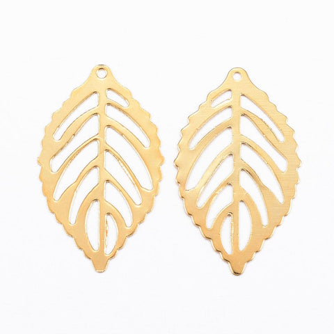 (SP5483) 304 Stainless Steel Pendants, Leaf, Golden 23MM 304 Stainless Steel Pendants, Leaf, Golden Size: about 23.5mm long, 14mm wide, 0.3mm thick, hole: 1mm.