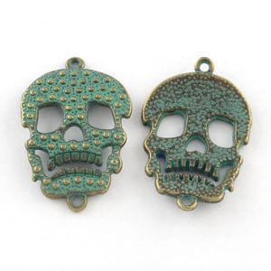 (SP5700) Zinc Alloy Links Skull, Antique Bronze & Green Patina Size: about 34mm Zinc Alloy Links, Lead Free & Nickel Free, Skull, Antique Bronze & Green Patina Size: about 34mm long, 22mm wide, 2mm thick, hole: 1.5mm.